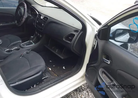 2013 Chrysler 200 Lx from USA, damaged, VIN 1C3CCBAB2DN704519